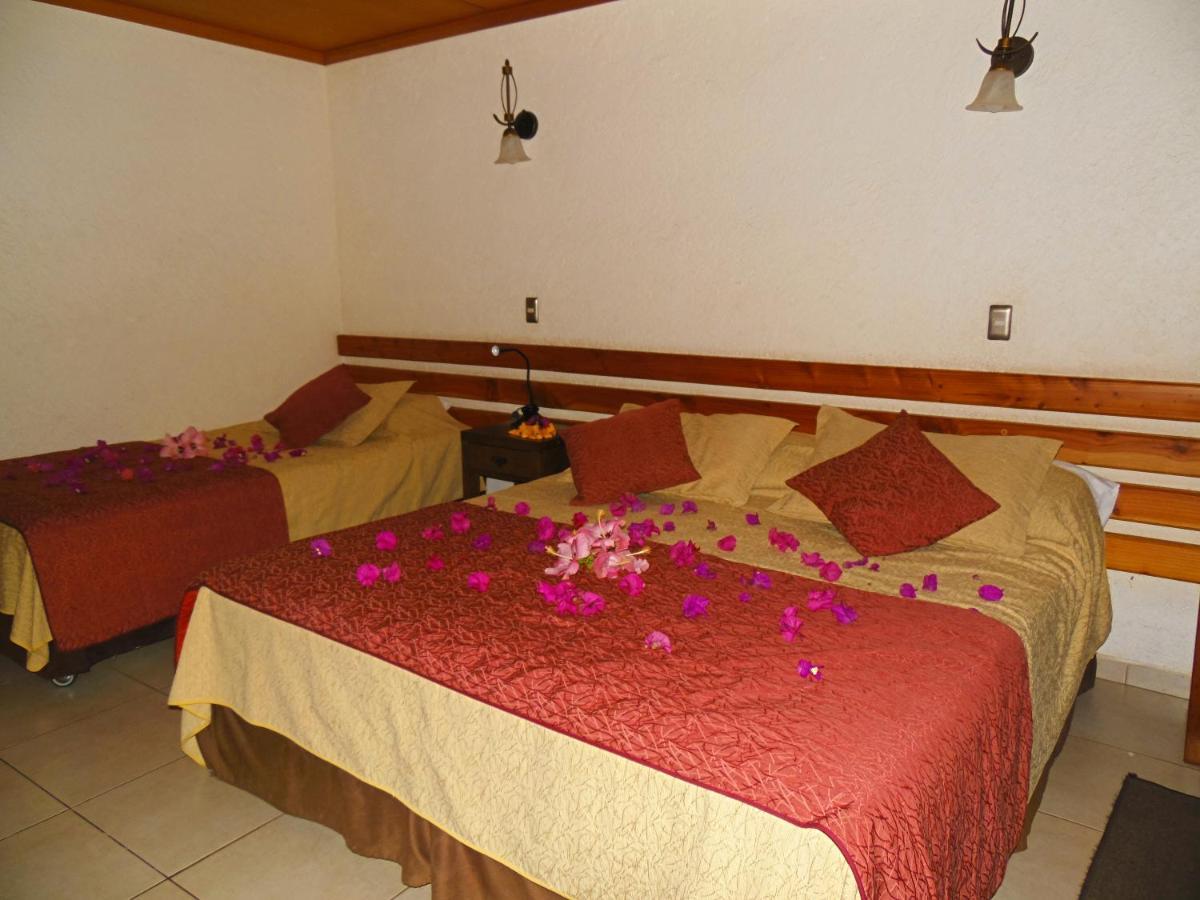 Hotel Puku Vai Hanga Roa Extérieur photo