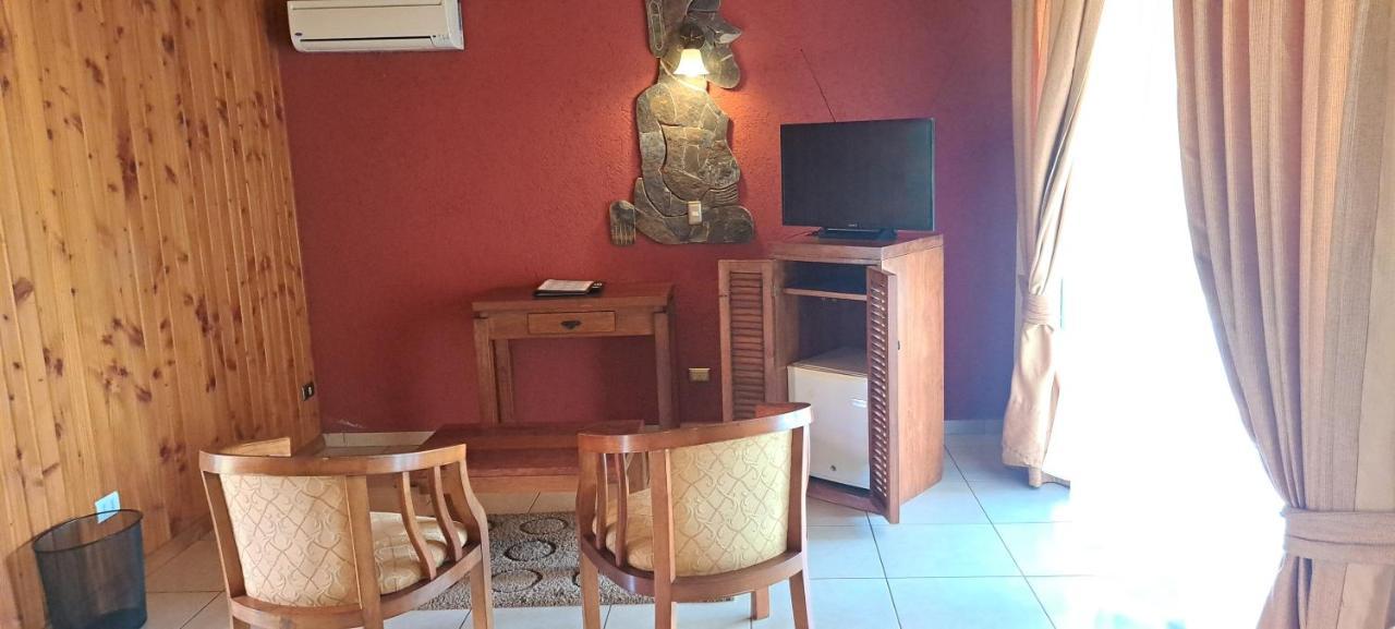 Hotel Puku Vai Hanga Roa Extérieur photo